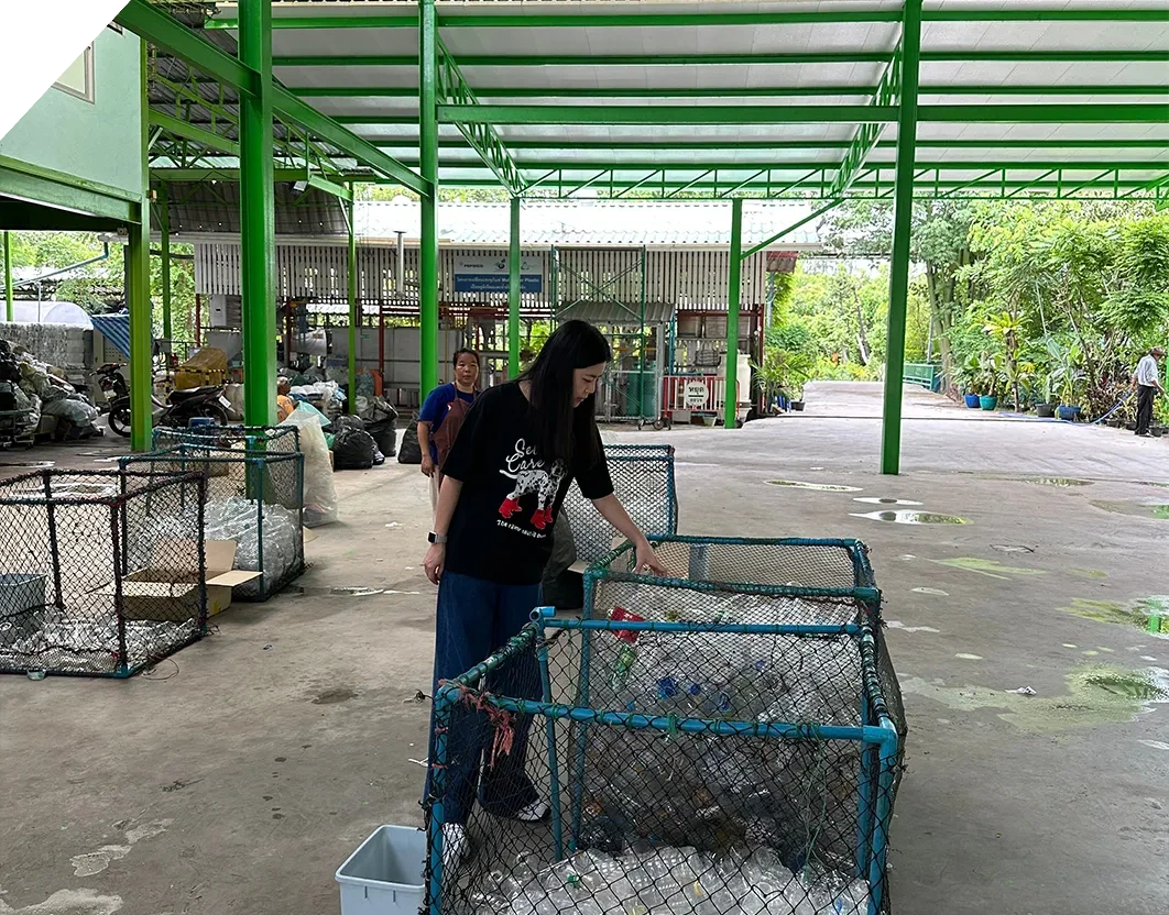 บมจ.ภัทรลิสซิ่ง สานต่อโครงการ “เปลี่ยนพลาสติกเป็นจีวร” ครั้งที่ 2 ตอกย้ำความมุ่งมั่นด้านความยั่งยืน (ESG)